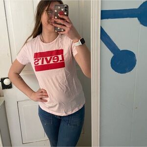 Levi's Women's Pink Graphic Tee